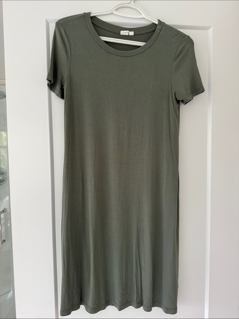 GAP Olive Short-Sleeve Midi Dress
